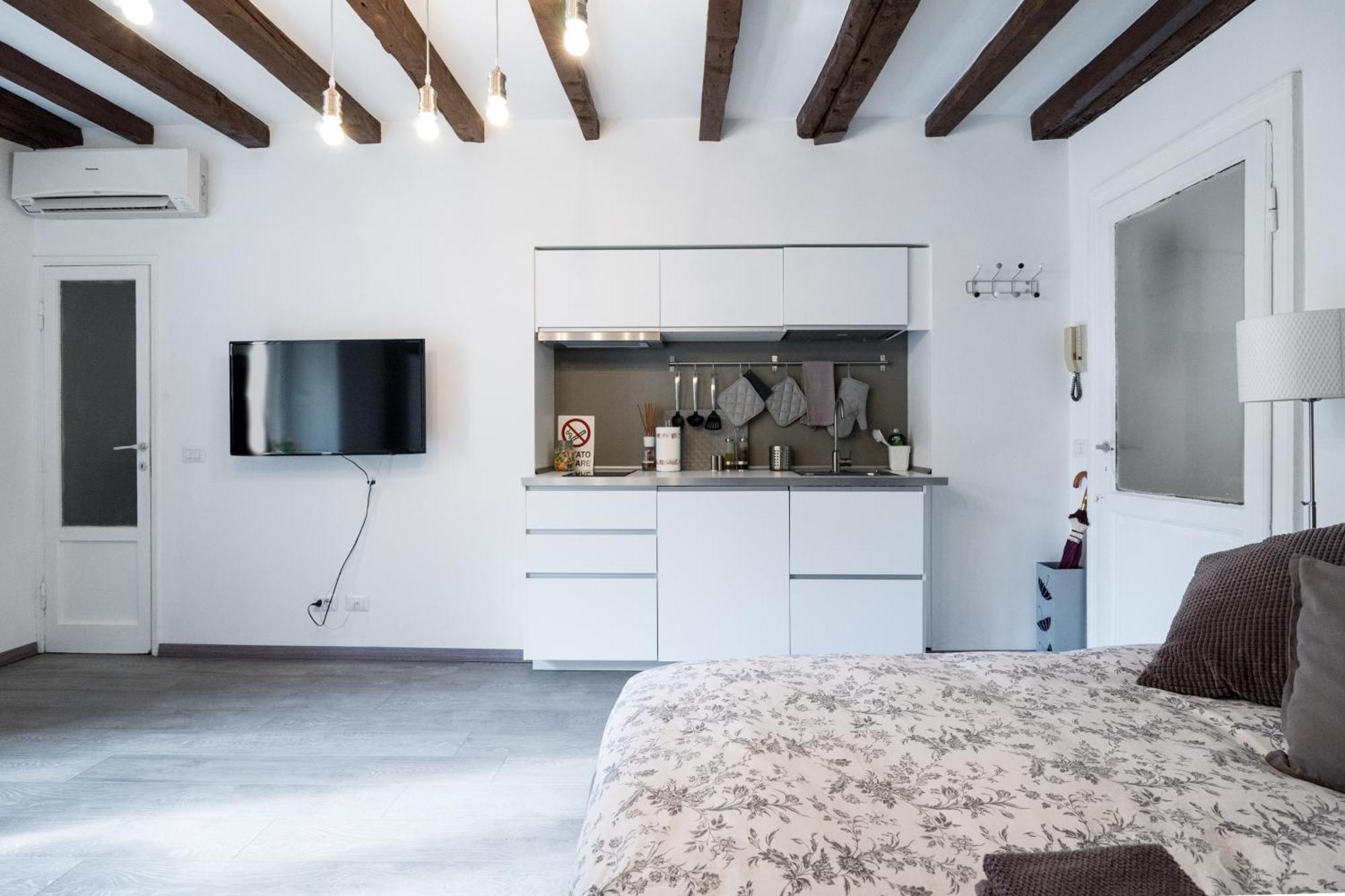 Navigli - Vigevano 45 & Casale 3A Studios Mailand Zimmer foto